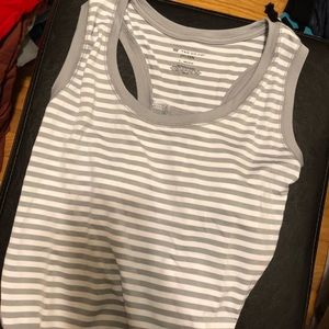 Women’s athletic top New With Tags!! Size large